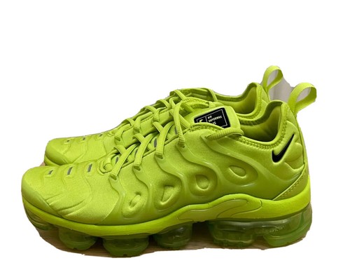 air max plus volt green